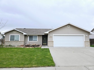 2568 W Idaho Ave, Ontario, OR 97914