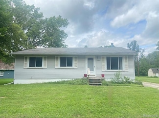 27608 Powers St, Westland, MI 48186