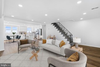 1704 Wynsam St, Philadelphia, PA 19138