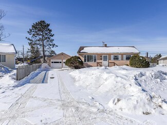 917 Clover Ln, Grand Rapids, MN 55744