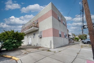 233 Avenue B, Bayonne, NJ 07002