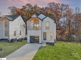 128 Lyman Ave, Duncan, SC 29334