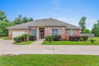 1715 Goos Rd, Lake Charles, LA 70611