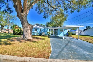 2111 S Crystal Lake Dr, Lakeland, FL 33801