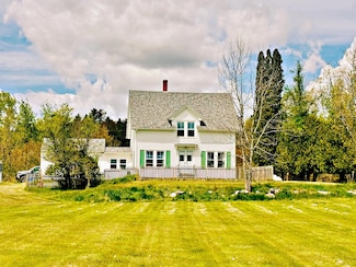 18 Hoyttown Rd, East MacHias, ME 04630