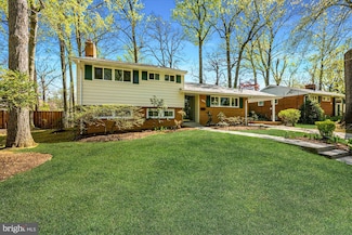 5808 Rossmore Dr, Bethesda, MD 20814