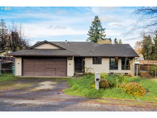 4453 SE Rhodesa St, Milwaukie, OR 97222