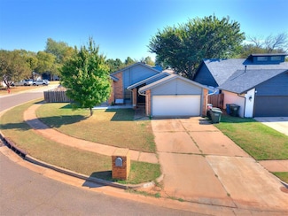 1916 Woodside Dr, Edmond, OK 73013