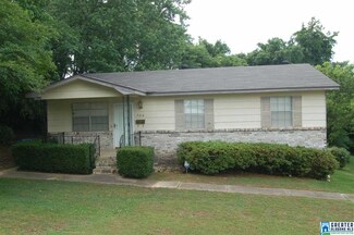 208 7th St, Midfield, AL 35228