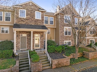 7615 W 158th Terrace, Overland Park, KS 66223