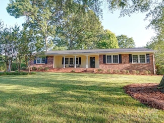2318 Shaw Ave, Gastonia, NC 28054