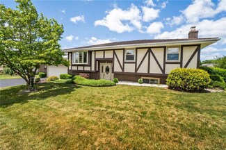 4511 Nile Dr, Whitehall, PA 18052