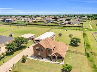 136 Devonshire Dr, Waxahachie, TX 75167