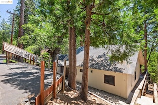26609 Old Mono Rd, Cold Springs, CA 95335