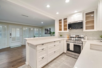 15 Champions Colony W, Houston, TX 77069