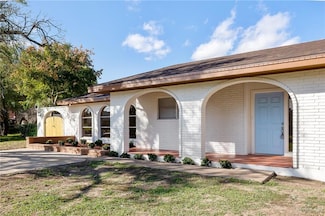 1206 Valley View Dr, Weslaco, TX 78596