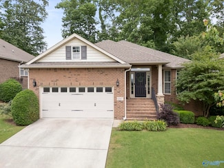 6807 Breyerton Way SE, Owens Cross Roads, AL 35763