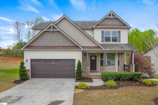 9 Amber Oaks Dr, Greer, SC 29651