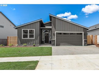 2638 NE Justus Ave Unit 26, Estacada, OR 97023