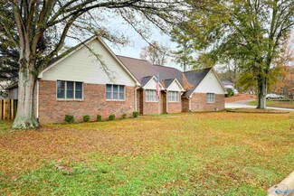 1110 Way Thru the Woods SW, Decatur, AL 35603