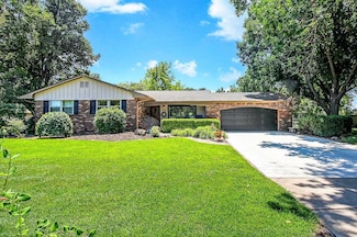 530 S Floyd St, Wichita, KS 67209