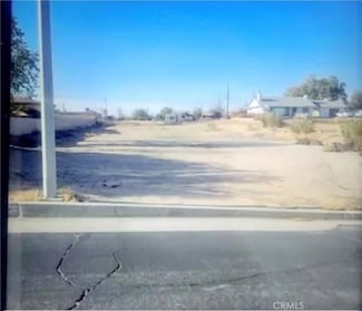 16286 Cabrillo Dr, Victorville, CA 92395