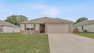 5221 Yukon Dr, Jonesboro, AR 72405