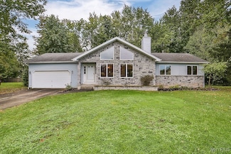 853 Carter Creek Dr, Grand Island, NY 14072