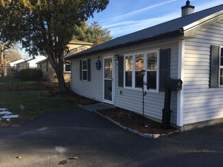 62 Falvey St, Bangor, ME 04401