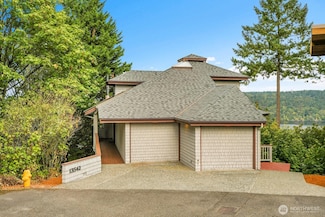 13542 40th Ave NE, Seattle, WA 98125