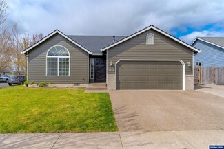 1474 S 6th St, Independence, OR 97351