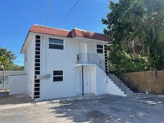 302 N Tamarind Ave, West Palm Beach, FL 33401