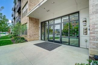 751 N 6th St Unit 302, Columbus, OH 43215