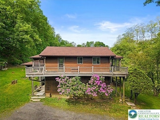 927 Hickory Valley Rd, Stroudsburg, PA 18360