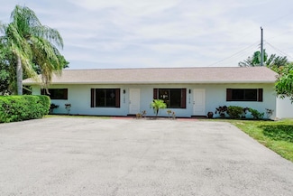 1678 Park St, North Palm Beach, FL 33408