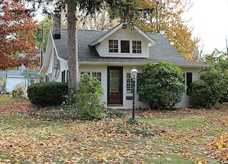 303 Roslyn Ave, Erie, PA 16505