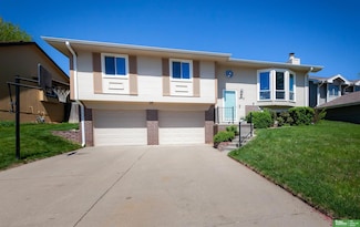 14712 Hascall St, Omaha, NE 68144