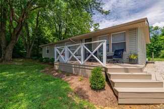 6005 May St, Floyds Knobs, IN 47119