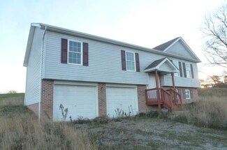 102 Ethan Hill Dr, Harrisville, PA 16038