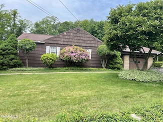 844 Park Ave, Windber, PA 15963