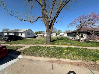 2008 13th Ave, Kearney, NE 68845