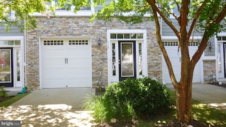 310 Monroe Point Dr, Colonial Beach, VA 22443