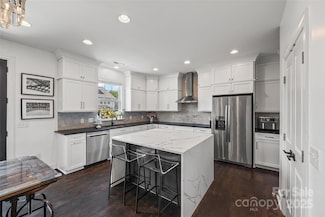 17622 Austins Creek Dr, Charlotte, NC 28278