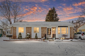 9796 Van Buren St, Belleville, MI 48111