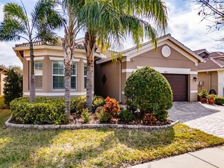 4840 Grand Banks Dr, Wimauma, FL 33598