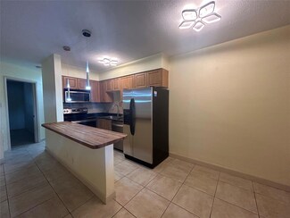 2607 NE 8th Ave Unit 24, Wilton Manors, FL 33334