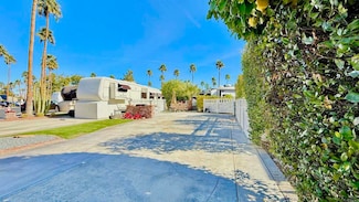 652 Ramon Rd, Palm Springs, CA 92264