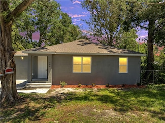 506 E Bay St, Palatka, FL 32177