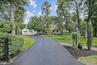8012 Elm Place, Dunn Loring, VA 22027