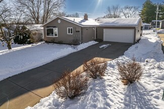 733 Jacquelyn Dr, Baraboo, WI 53913